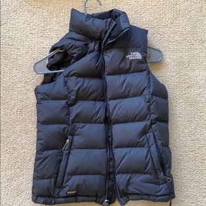 North face black puffy vest